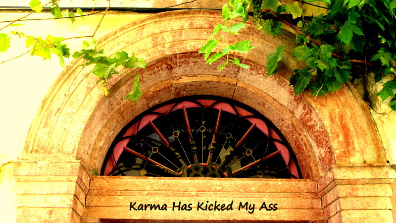 Ayvalik Evlerinin Kapilari 4