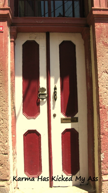 Ayvalik Evlerinin Kapilari 6