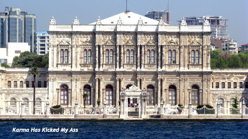 Boğaz Dolma Bahçe Sarayı