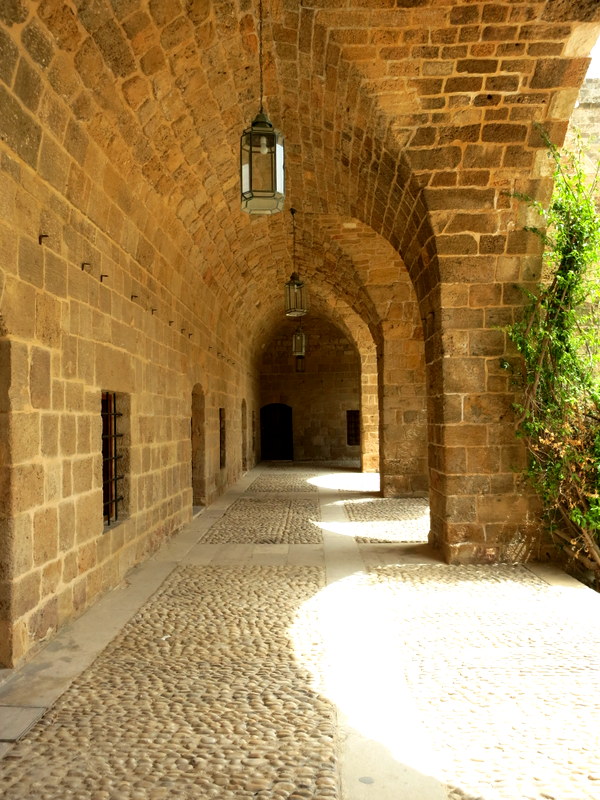 Kervansaray, Sidon