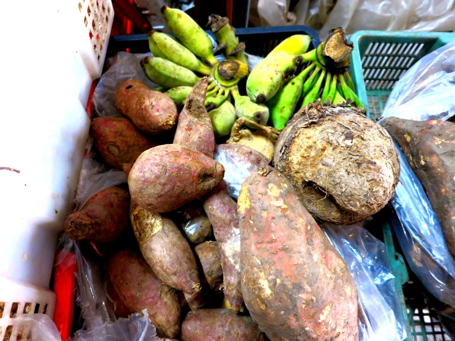 Bangkok'ta pazar alışverişi 