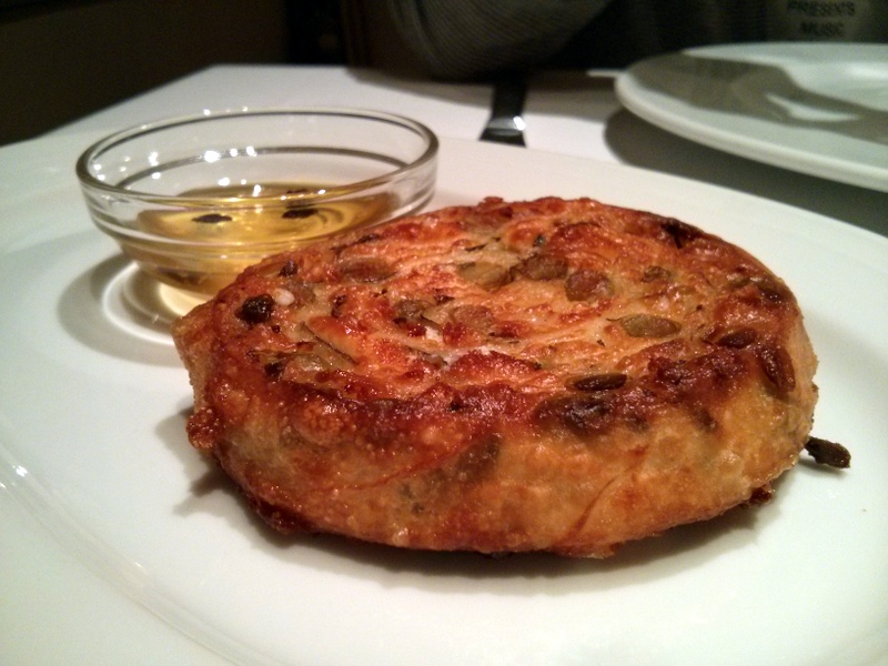 Asitane- bezelyeli börek