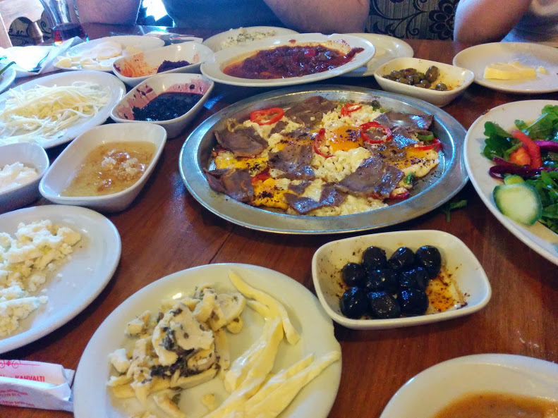 mustafa'nın Kahvaltı Dünyası