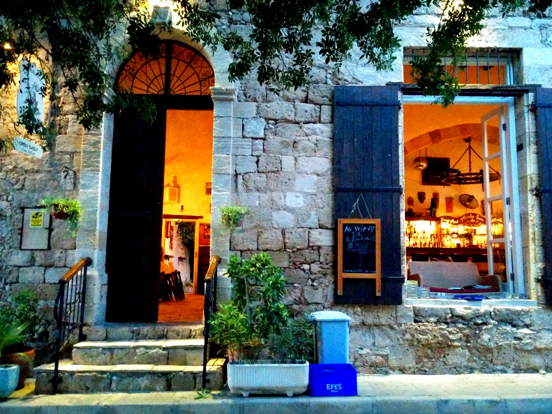 Monk's Inn Mağusa