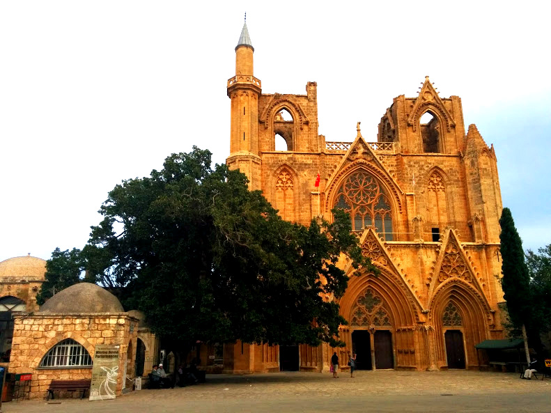 Lala Mustafa Paşa Camii